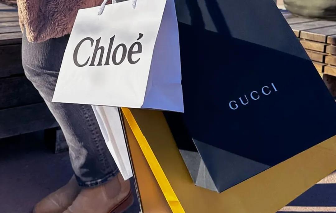 우드버리 아울렛 쇼핑 투어 (왕복)